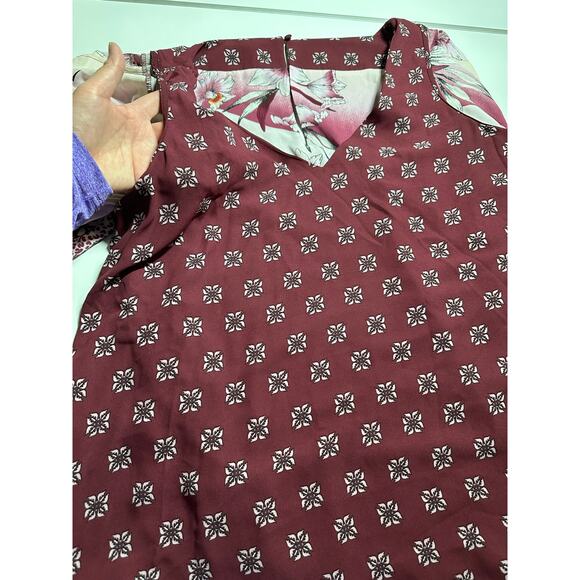 White House Black Market WHBM Women L Blouse Red pink kimono batwing floral - Picture 7 of 9